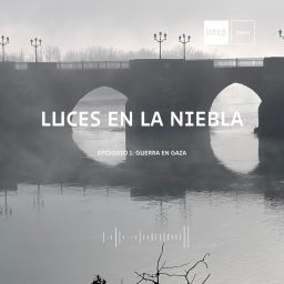 Artwork for Luces en la niebla