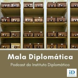 Artwork for Mala Diplomática