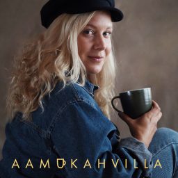 Artwork for Aamukahvilla